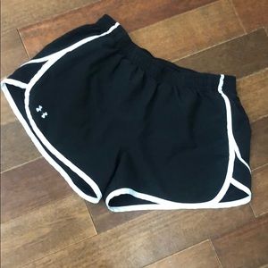 Under armor shorts medium